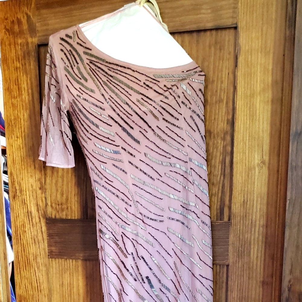 Mermaid style one sleeve sequined dress rose color